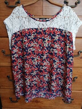 Papermoon Women's Floral Lace Yoke Blouse  Plus Size :3X